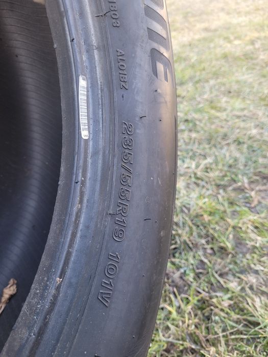 Bridgestone Alenza 001 235/55/19 7.5mm