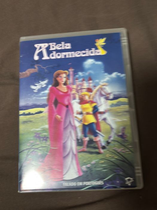 Filmes Cinderela,Branca de Neve,Bela Adormecida e Capuchinho Vermelho