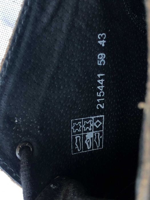 Оригинальные кожаные ботинки levi's