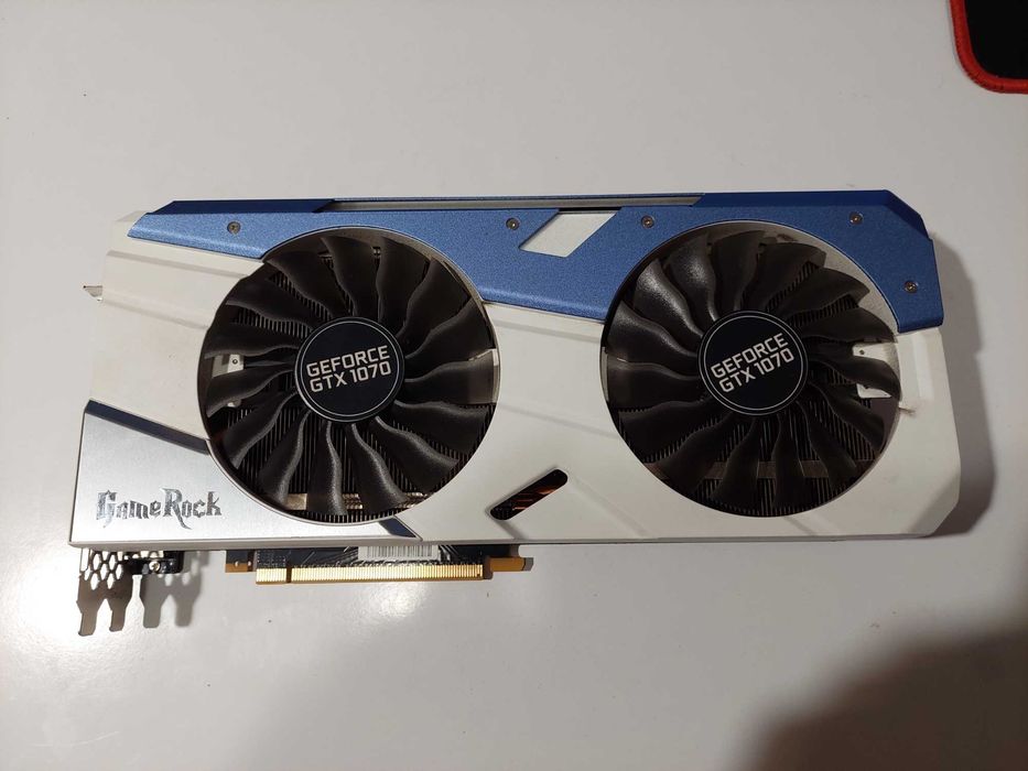 мою великолепную Palit GeForce GTX 1070 GameRock 8Gb