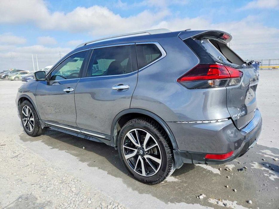 Nisson Rogue SL 2020