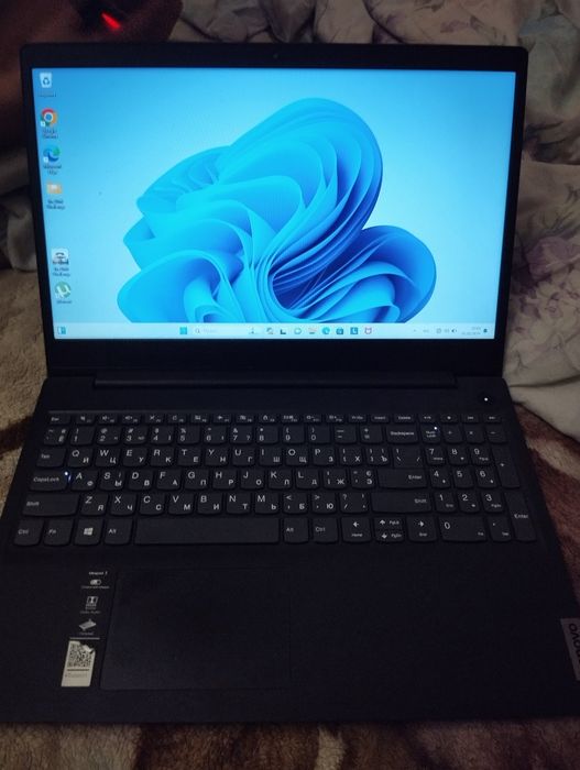Ноутбук Lenovo idealpad 3