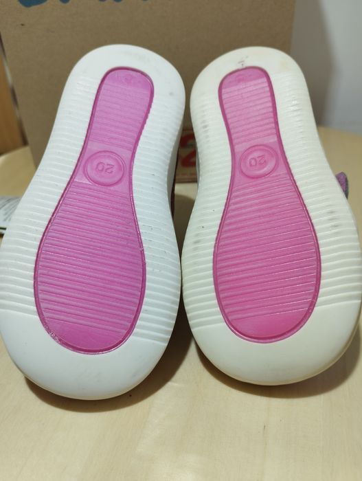 Buty rozmiar 20 Nowe