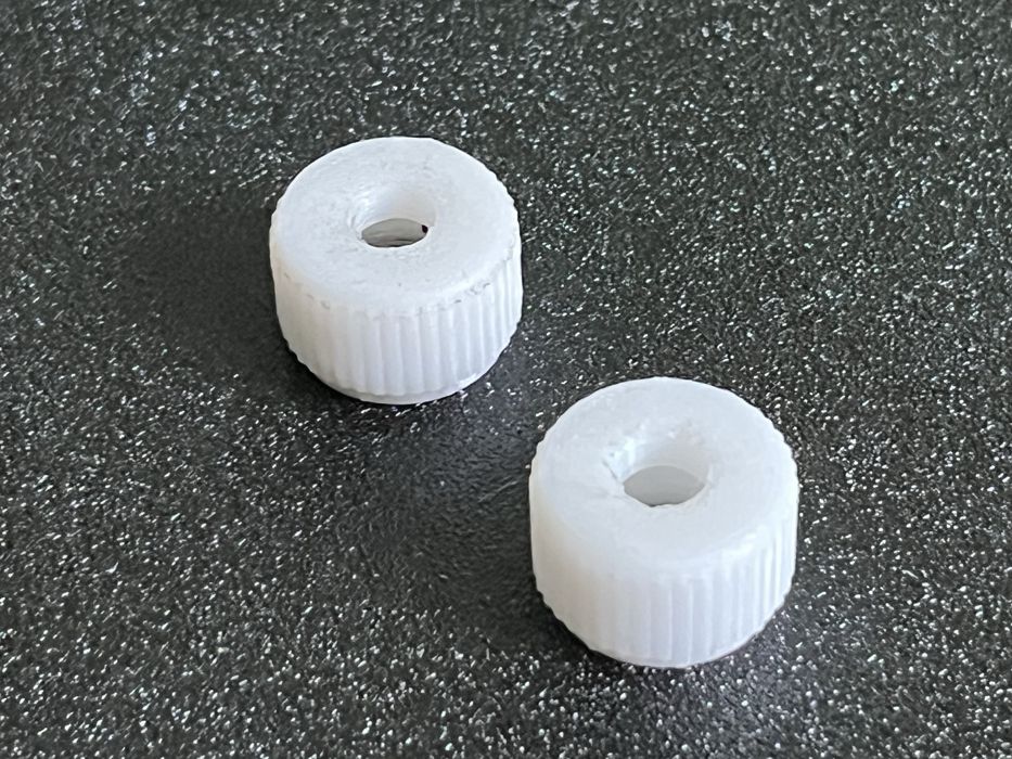 Nakrętka do pompki plastikowej Romet Wigry 3 składak PRL