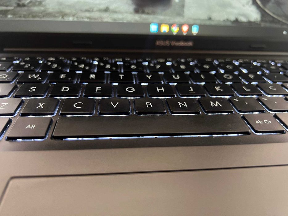 ASUS Vivobook 16X / RTX 2050 / Intel Core i5-12500H / 16 GB RAM / Ecrã de 16"
