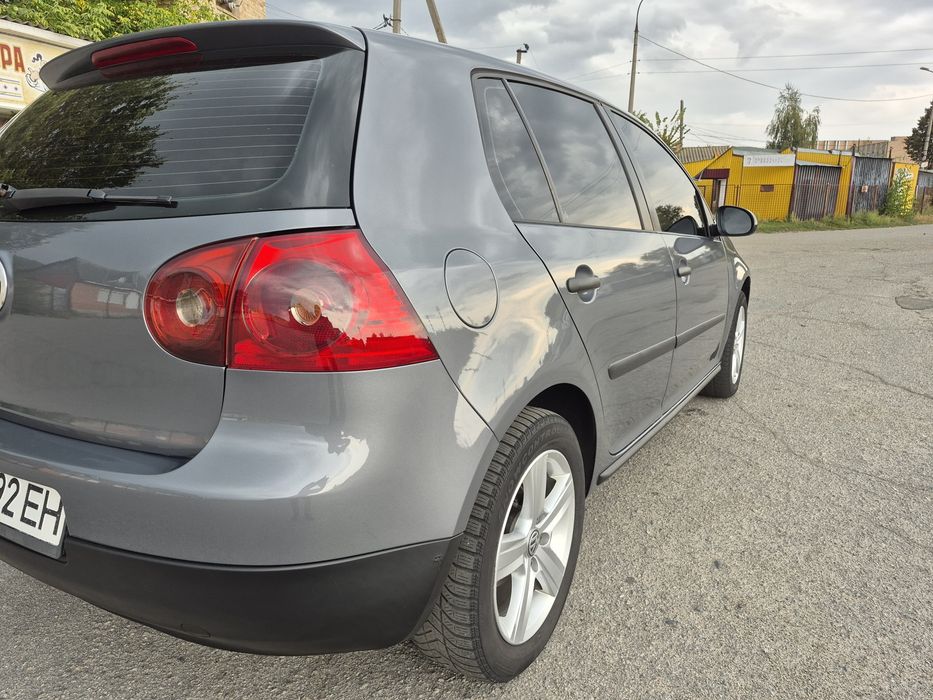 В продажі Volkswagen Golf V5
