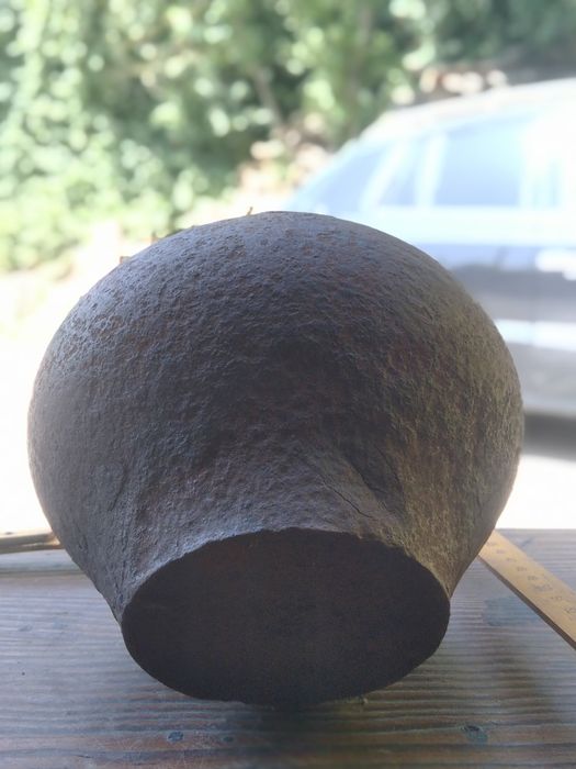 Чавунний горщик малий з емаллю всередині