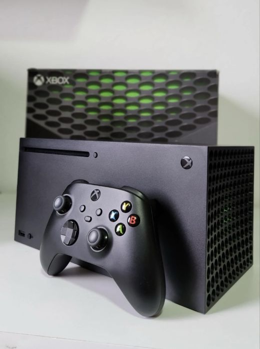 Xbox Series X + Jogos + 1 Mês de Game Pass
