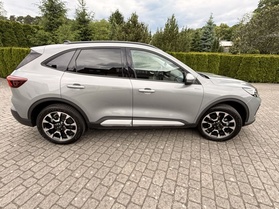 Ford Kuga - stan idealny