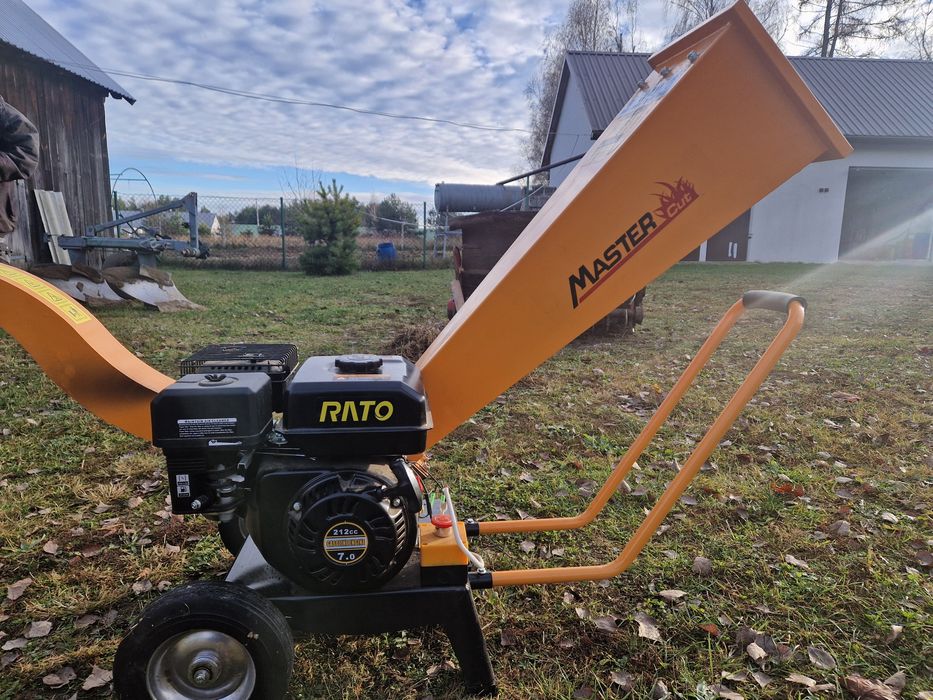 Rębak do gałęzi spalinowy