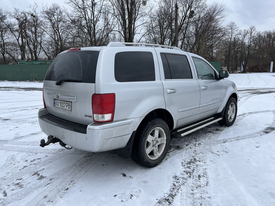 Chrysler Aspen рамный полный привод 8мест