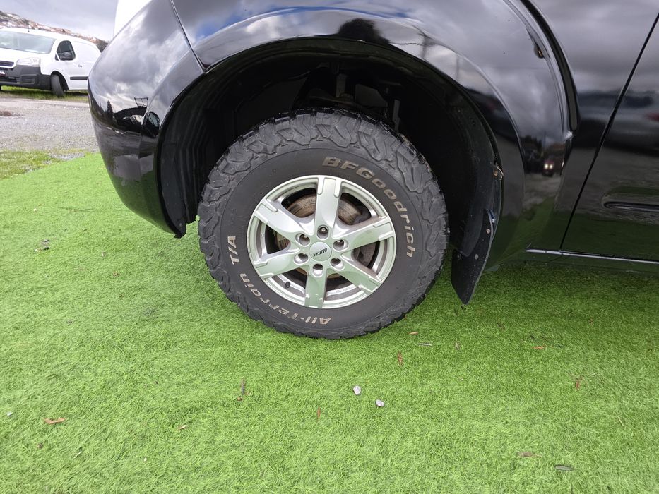 Nissan Navara 2.5cc  190 CV