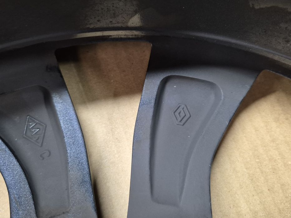 Renault Captur II felga 17" 5x108 OEM