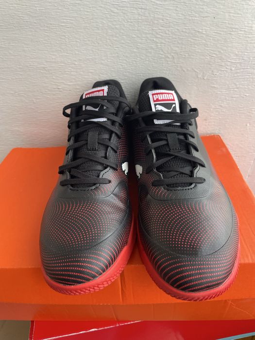 Футзалки Puma 41-42 розмір 26-26,5см бампи сороконожки кроссовки