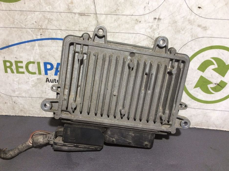 Centralina Motor Mercedes A180   A6401503279  0281012377