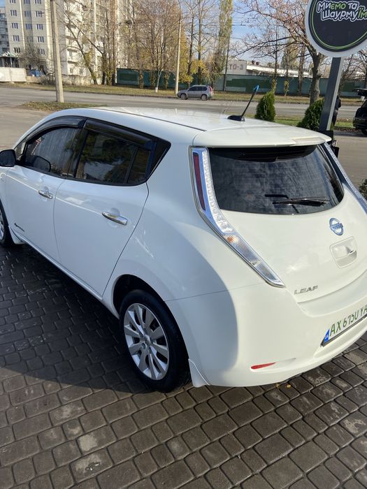 Продам Nissan Leaf 2014
