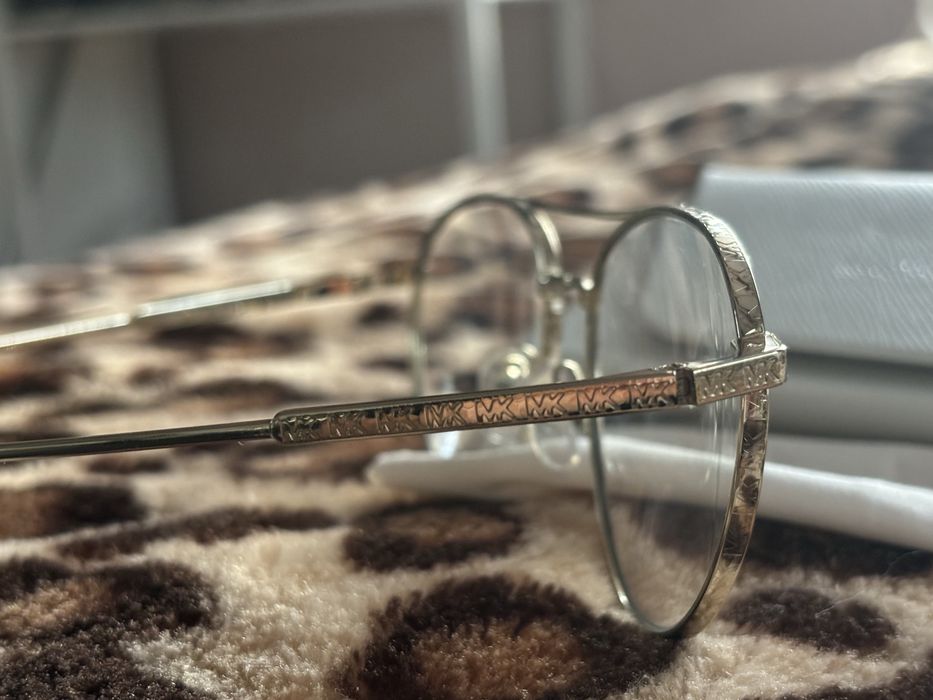 Oryginalne oprawki Michael Kors okulary z fotochromem