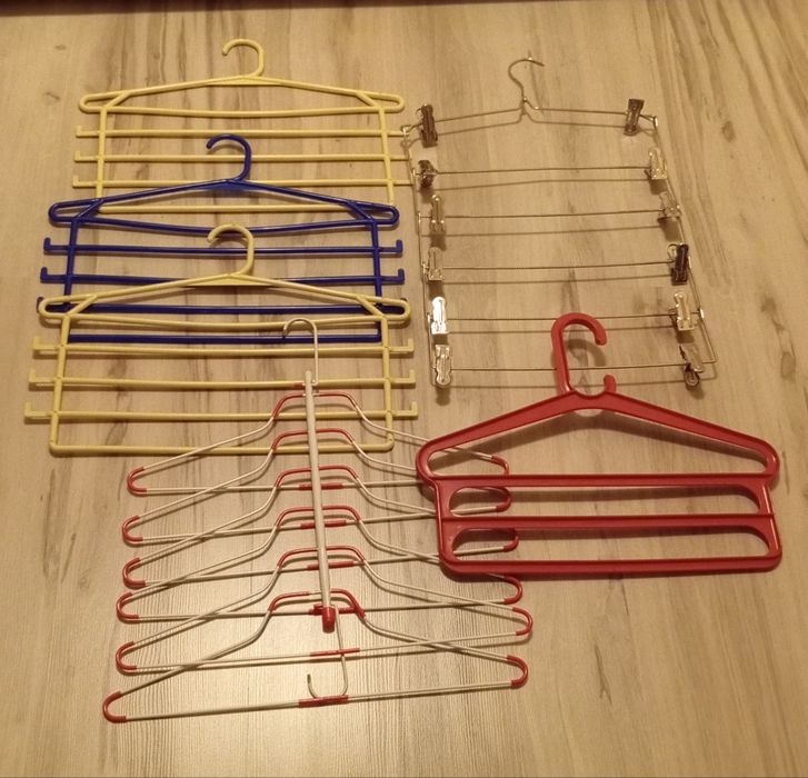 Takie różne wieszaki