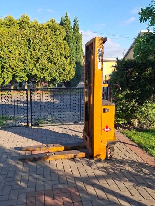 Wózek paletowy, paleciak JUNGHENRICH z wieżą