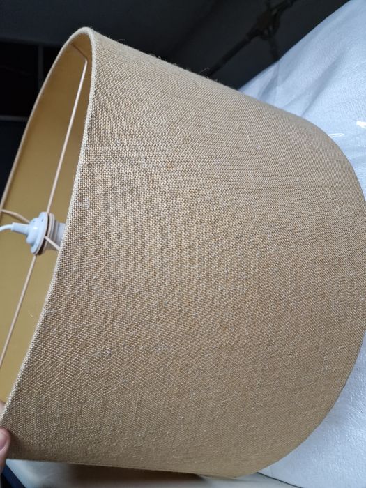 Candeeiro de teto com abajur