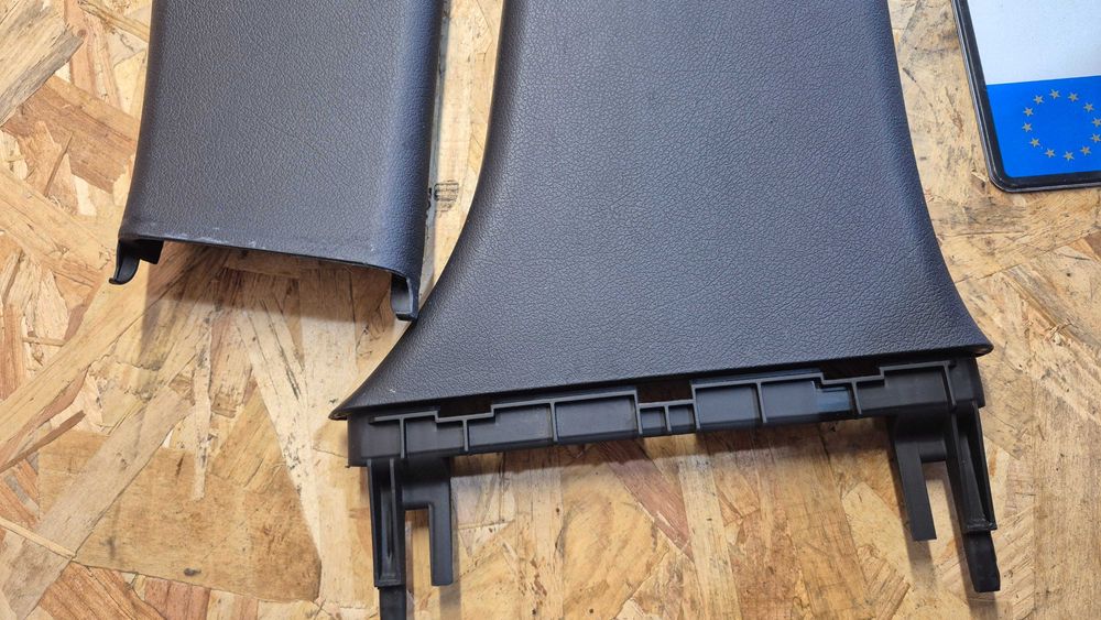 AUDI A4 B5 (8D)- Pilares B INFERIORES  1995 até 2001 - Cor: PRETOS