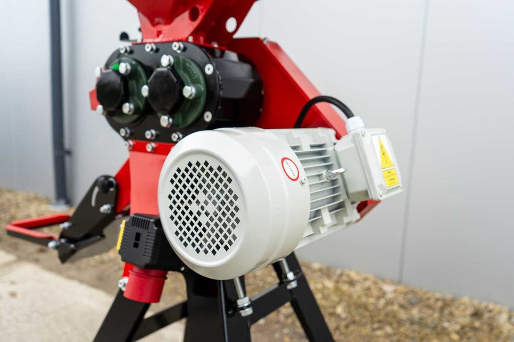 gniotownik do zboża kukurydzy REMET GX-100 == śrutownik NOWY MODEL