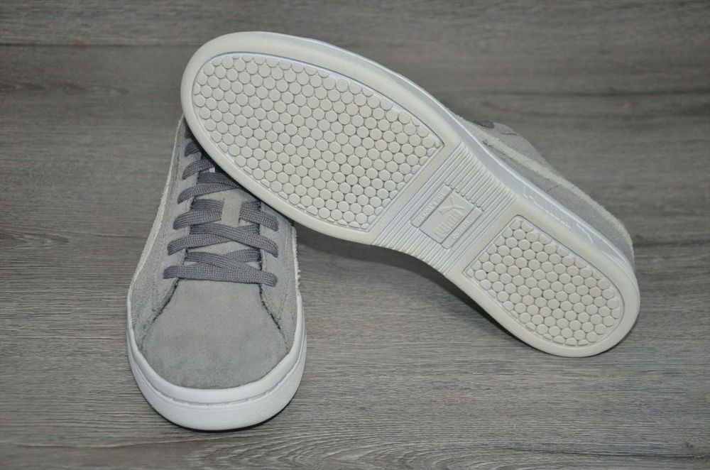 Продам кросівки замша Фірма PUMA.