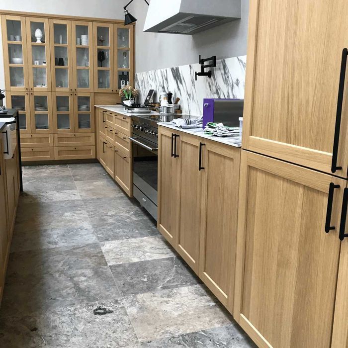 Płytki Trawertyn Silver Ash szlifowane i wypełniane 61x40,6x1,2 cm