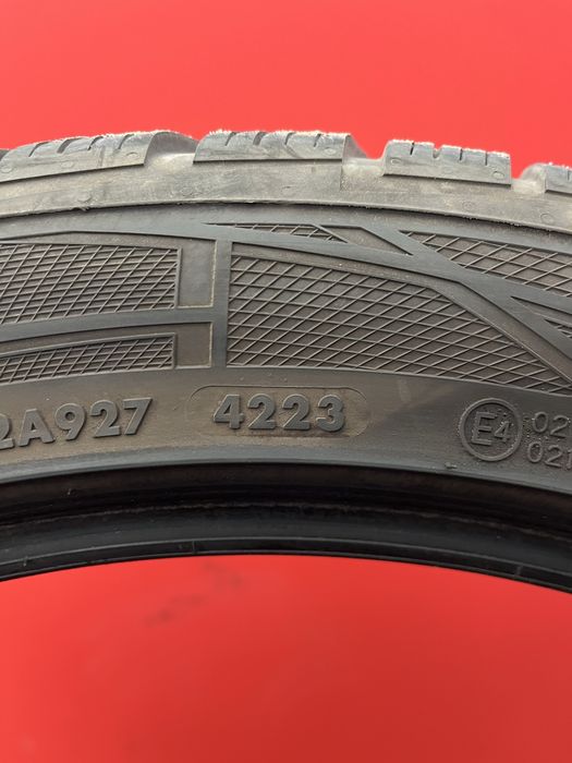 275/40/21 i 315/35/21 Vredestein 4 opony zimowe