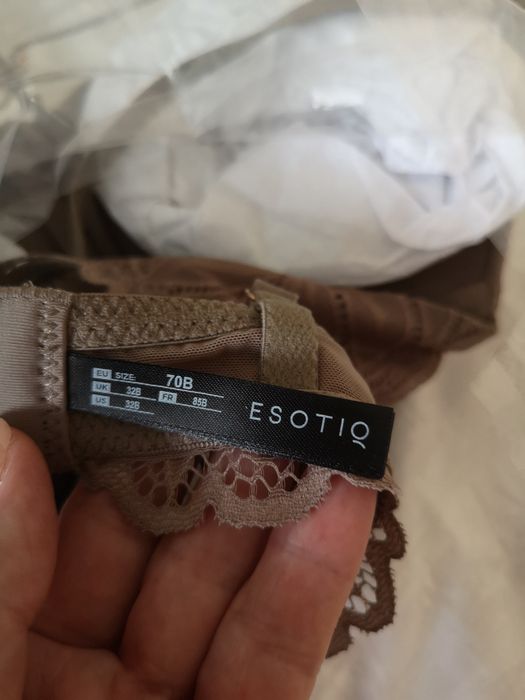 Biustonosz Esotiq nowy