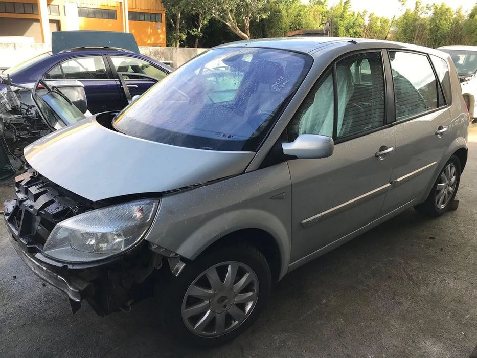 Renault Scenic II 1.9 DCi 2004 - Para Peças