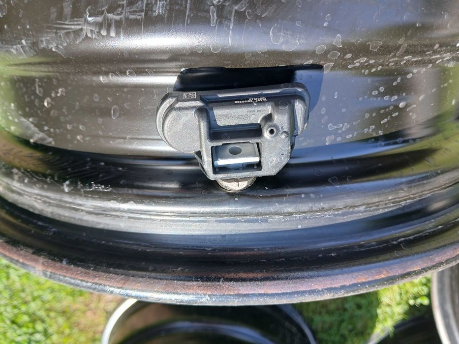 Felgi 16'' 5x110 czujniki Opel Meriva Zafira B Vectra C Astra H Signum