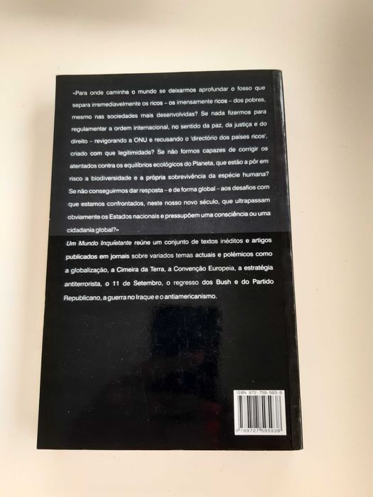 livros de politica variados ( Mário Soares, Pedro Passos Coelho, etc)