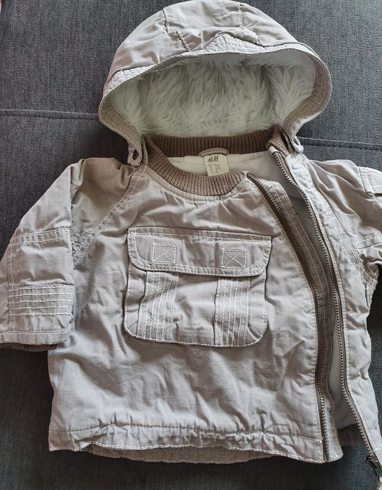 Kurtka z kapturem marki H&M