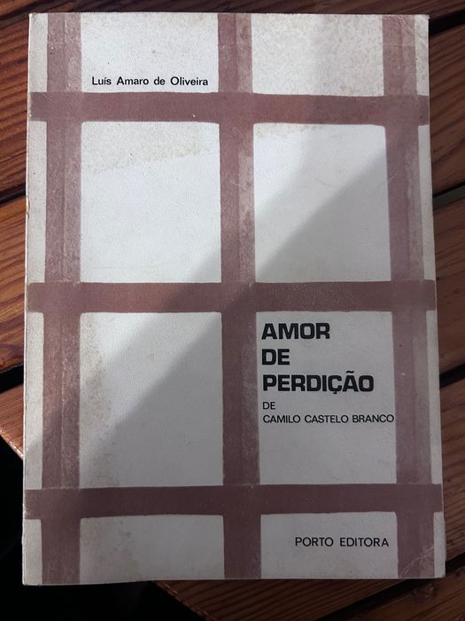 Vários livros antigos