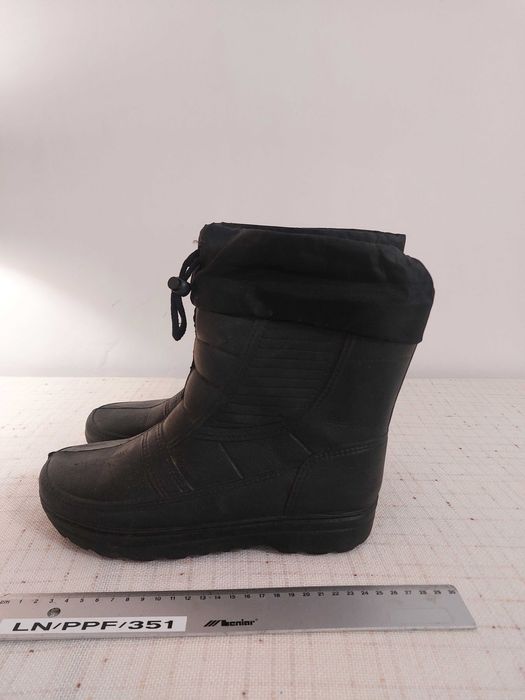 Зимові чуні 42 розміру