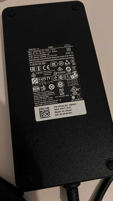 Carregador / fonte de alimentação original Dell de 240W – 19,5V 12,3A – 7,4mm x 5,0mm