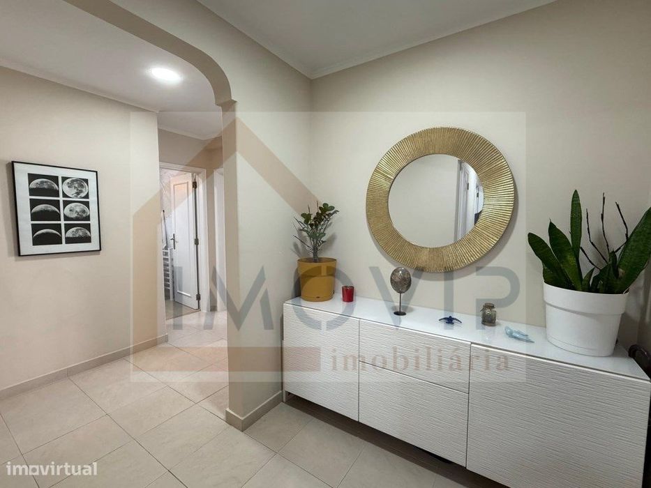 Apartamento T3 totalmente remodelado em zona nobre Setúbal — Setúbal (São Julião, Nossa Senhora Da Anunciada E Santa Maria Da Graça), Setúbal