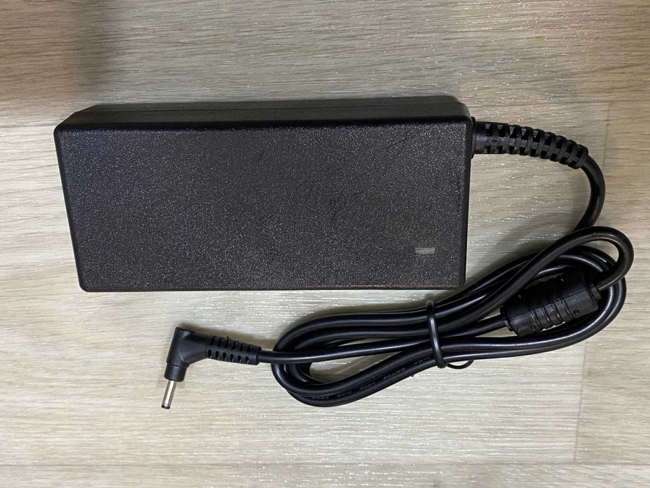 Блок питания для ноутбуков  Acer