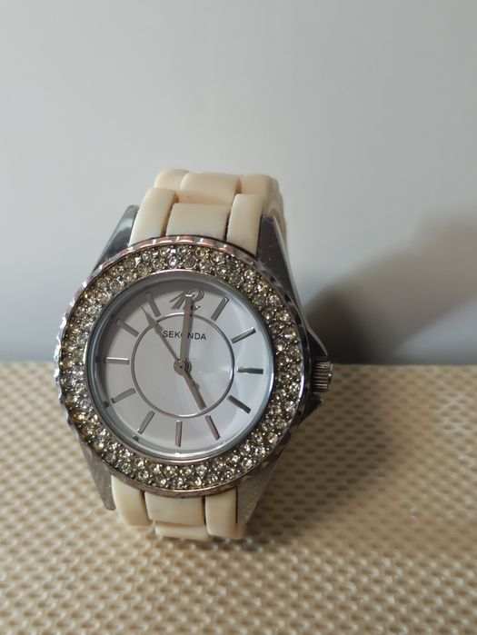Zegarek damski firmy Sekonda