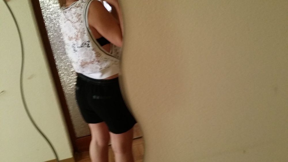 Bershka top croped rendado