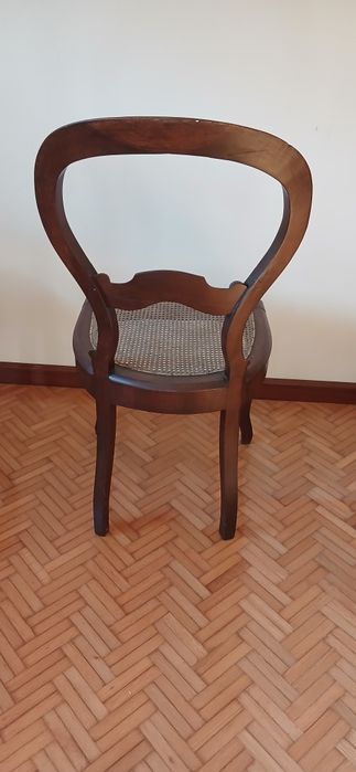 Vendo cadeiras antigas