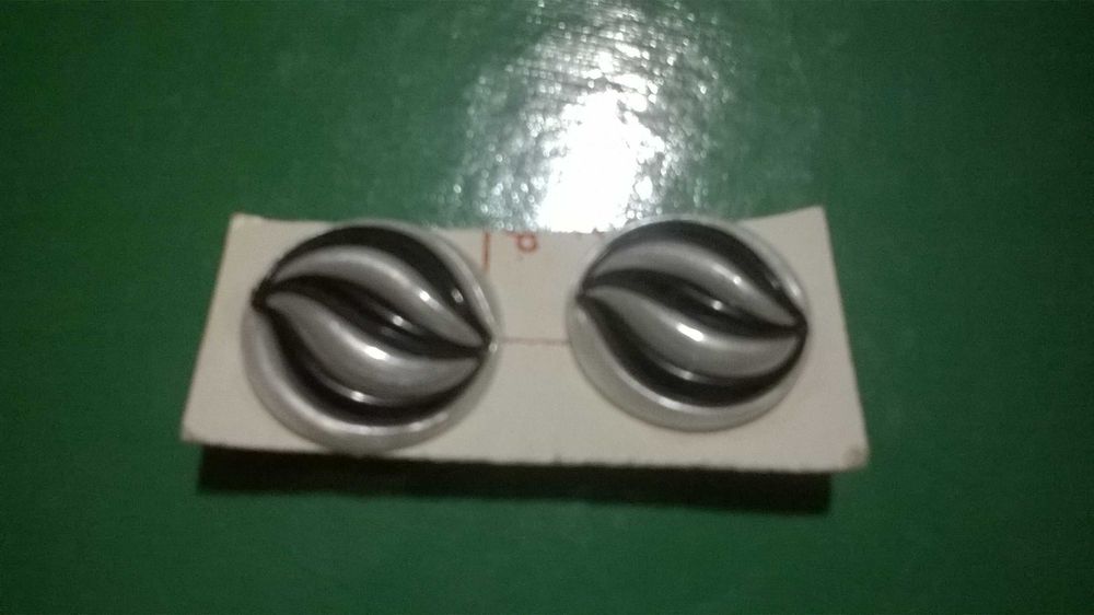 Клипсы - незаменимый и модный аксессуар