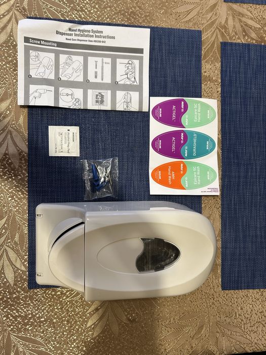 Дозатор для жидкого мыла