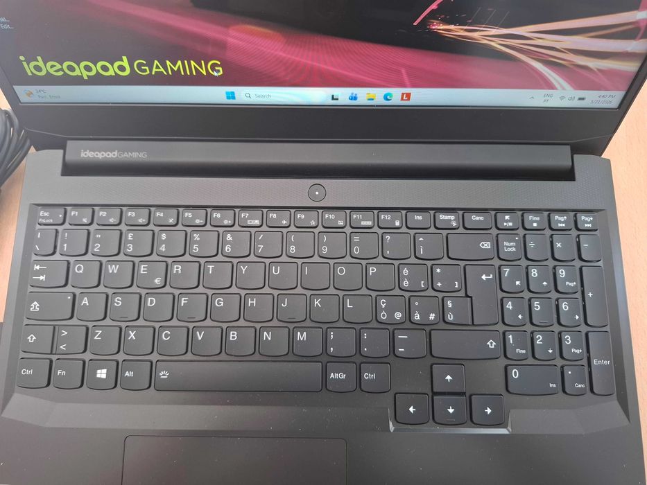 Lenovo Ideapad Gaming 3 Ryzen5 8GB SSD 512 NVME W11 RTX 3050 4GB DDR6 de exposição