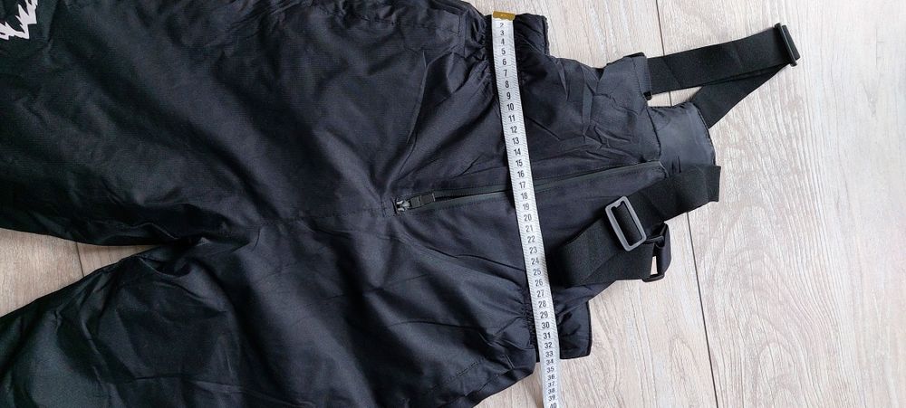 Spodnie narciarskie 140/146