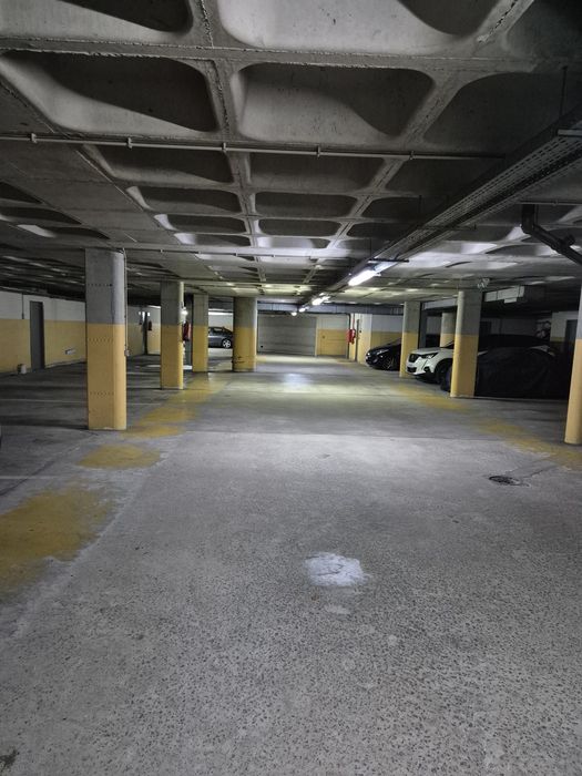 Garagem rua das Andresas 352