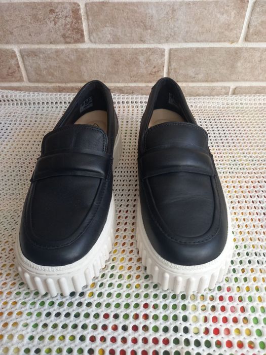 Кожанные лоферы Clarks 38р