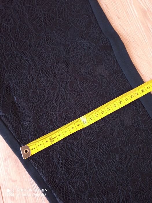 Spodnie czarne z koronką