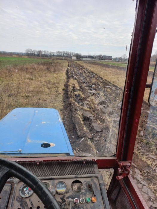 Трактор Т40АМ та плуг 2/35